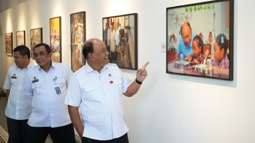 Kepala Badan Gizi Nasional Batang Hari Apresiasi Pameran Fotografi Satu Tahun BGN Batang Hari